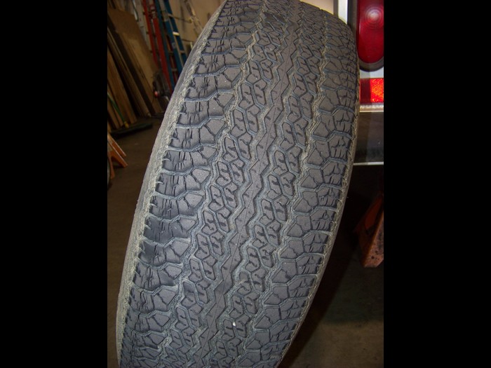 Axle Svc- 2-Horse Trailer
