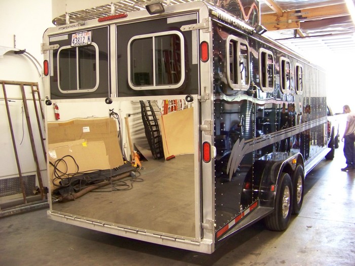 Gray-Barron 6-Horse Trailer