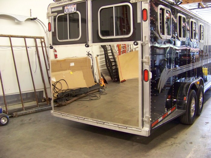 Gray-Barron 6-Horse Trailer