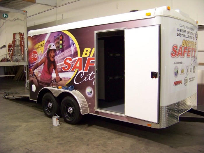 LA Sheriff Bike Safety Trailer