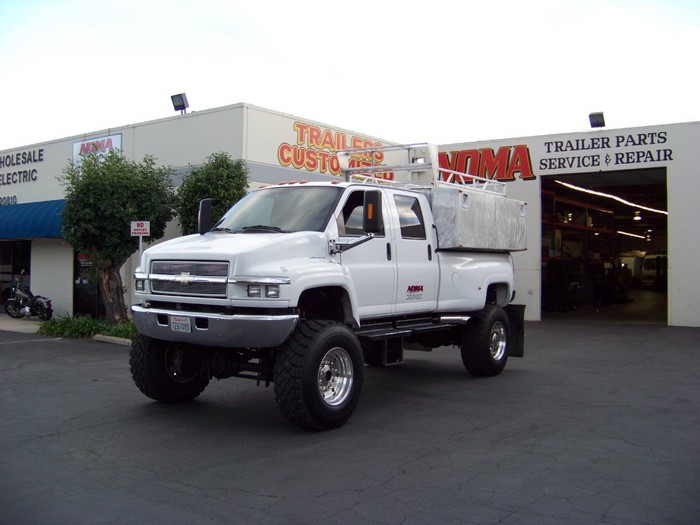 BMW Offroad Chevy Truck