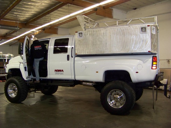 BMW Offroad Chevy Truck