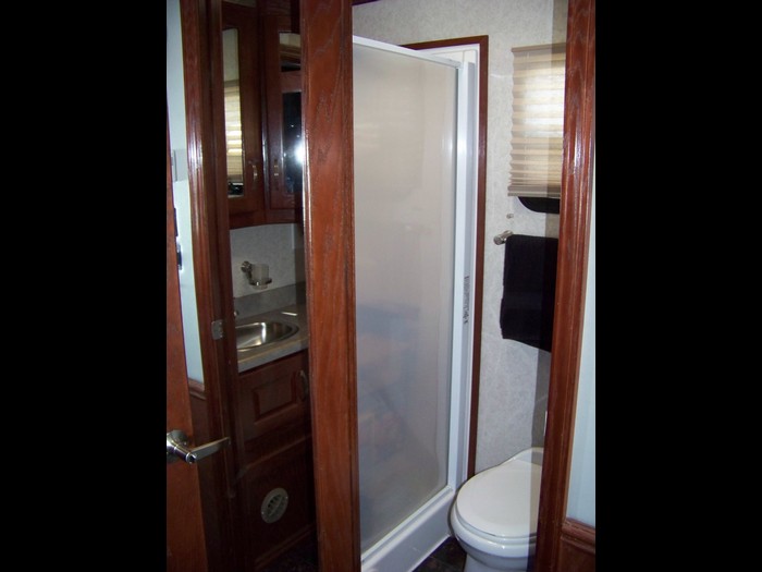 Craft Service Motorcoach